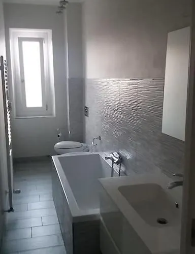 Lägenhet Confort Ed Eleganza Nel Borgo Filadelfia Turin